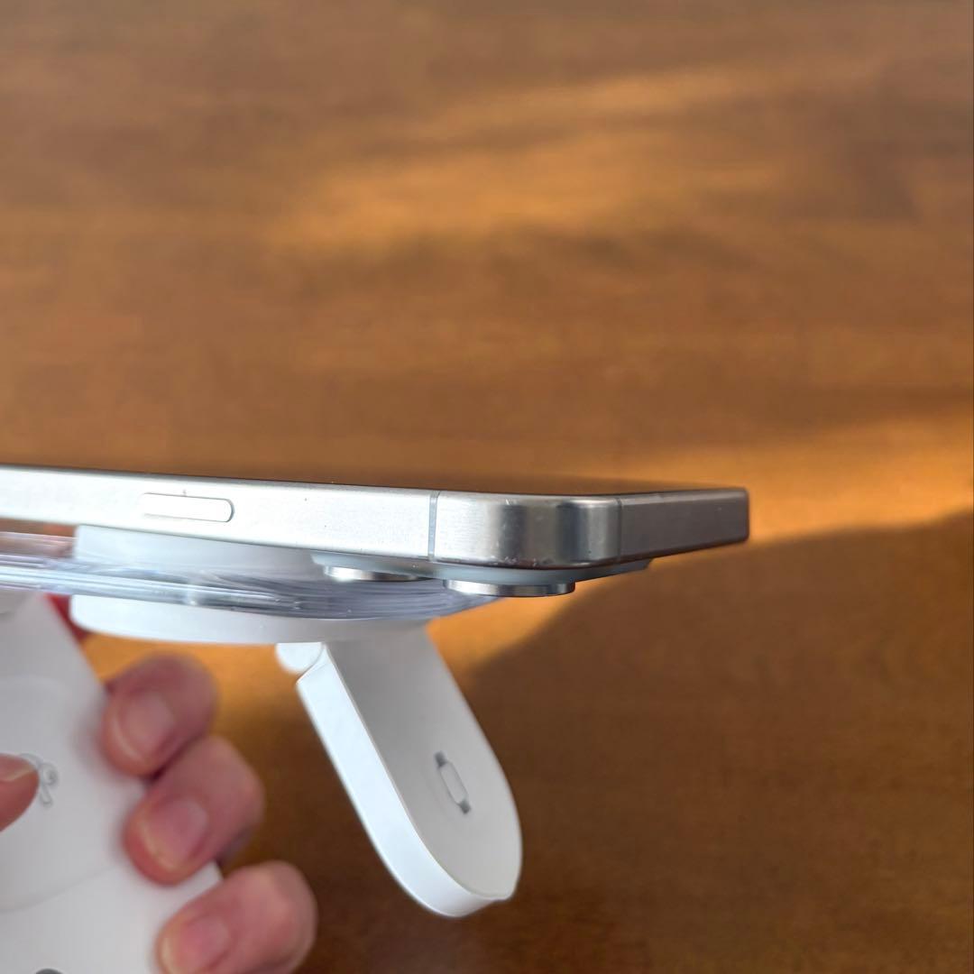 Apple iPhone 15 Pro SIMフリー 128GB 残量88%