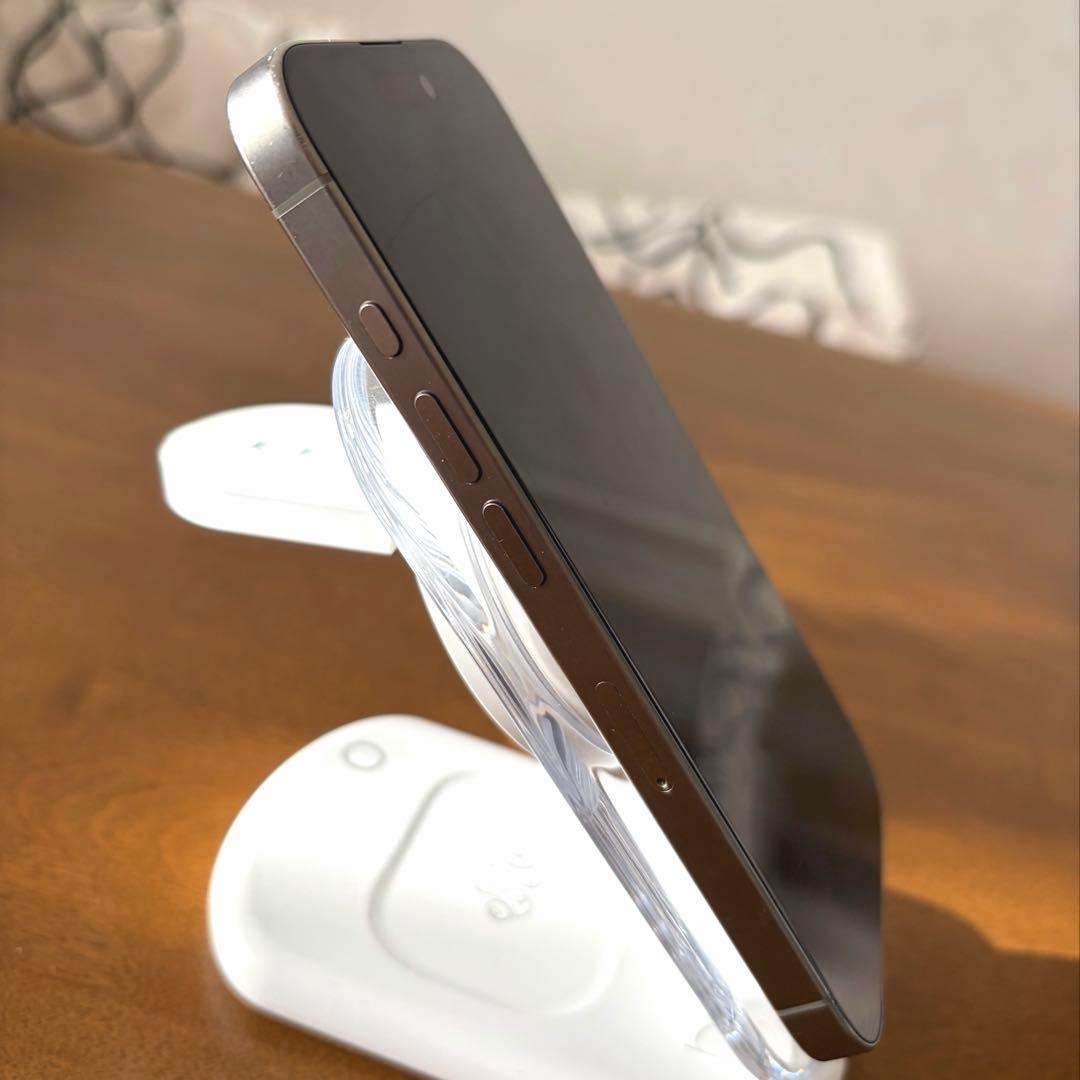 Apple iPhone 15 Pro SIMフリー 128GB 残量88%