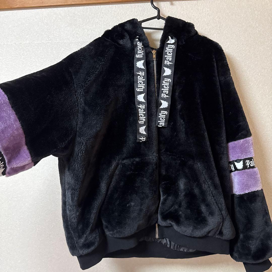 【新品】激レア！クロミ　ボアパーカー　耳付き　ピアス　アウター　モコモコ　刺繍