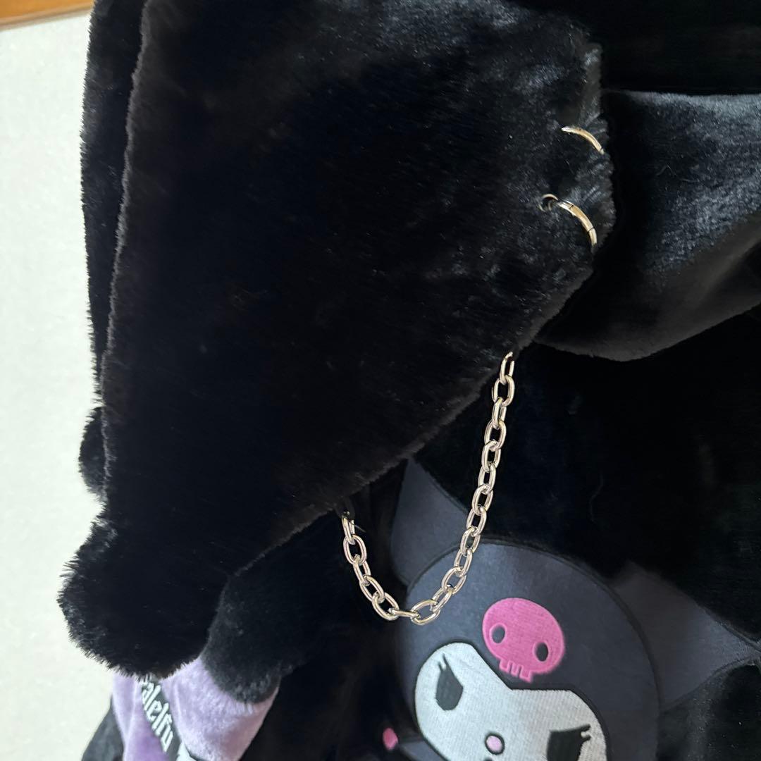 【新品】激レア！クロミ　ボアパーカー　耳付き　ピアス　アウター　モコモコ　刺繍