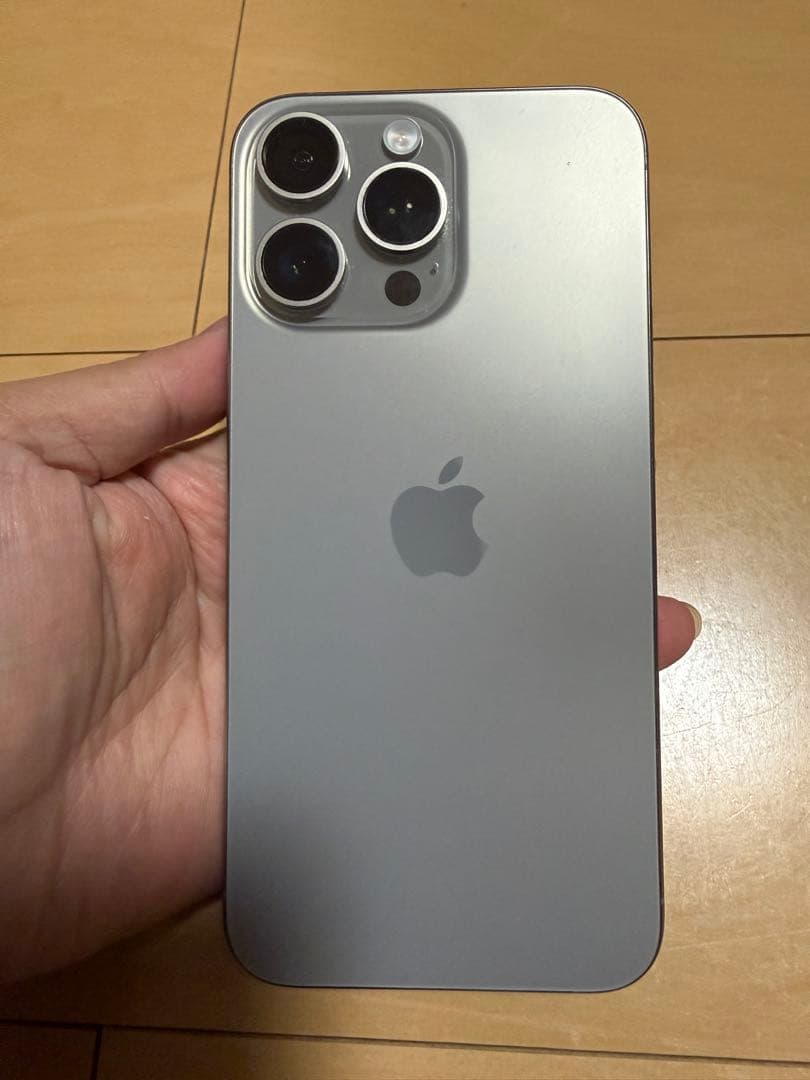 iPhone 15 Pro max ナチュラルチタニウム SIMフリー