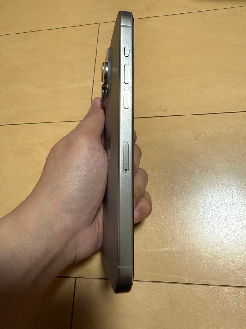 iPhone 15 Pro max ナチュラルチタニウム SIMフリー