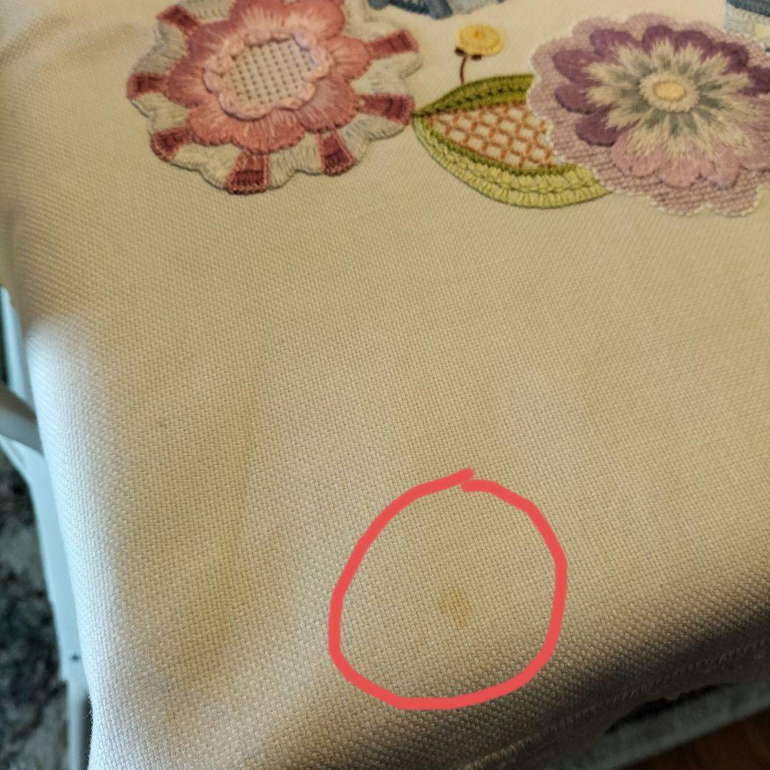 戸塚刺繍 　花柄　テーブルクロス