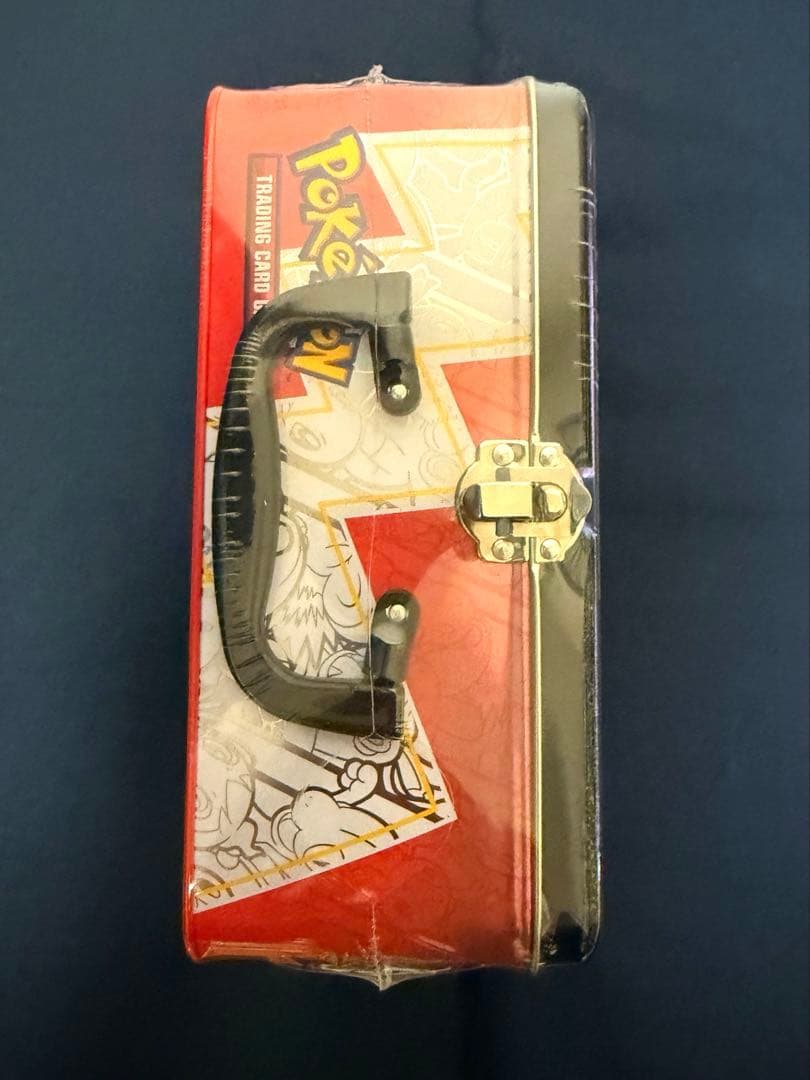 ポケモンカード　25th celebrations コレクターズチェスト