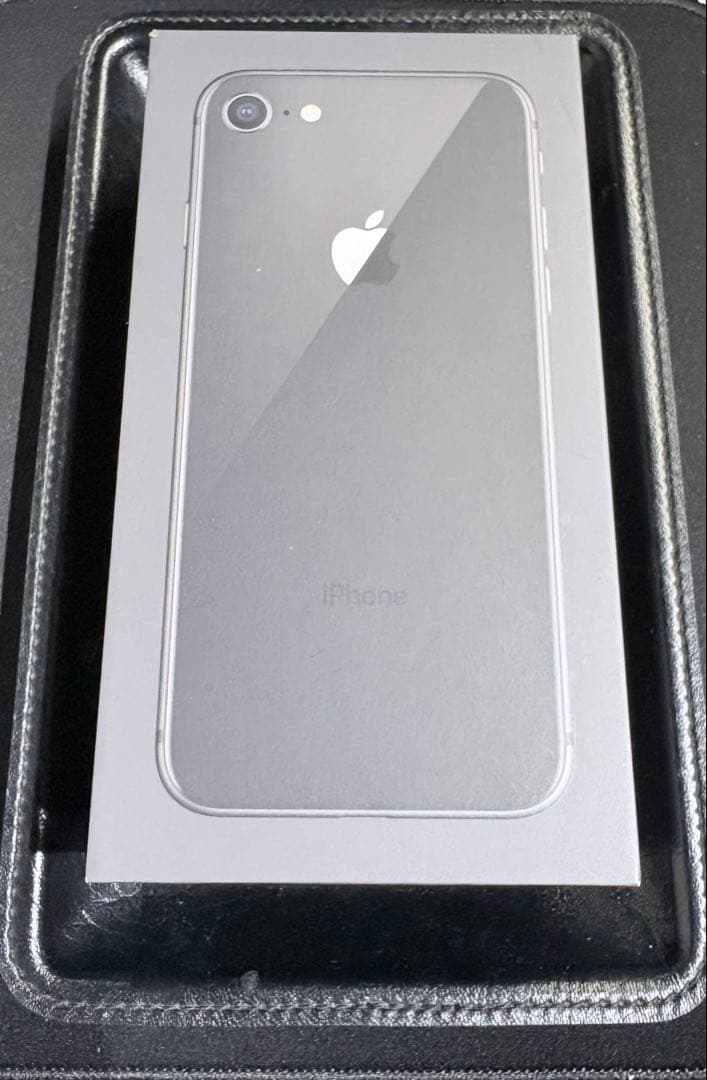 Apple iPhone 8 スペースグレー 本体