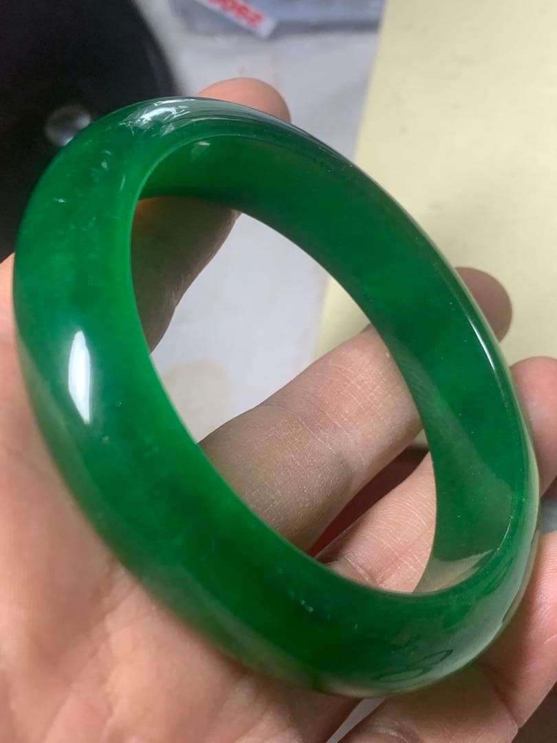 l*i様 絶品　ミャンマー翡翠バングル６２mm