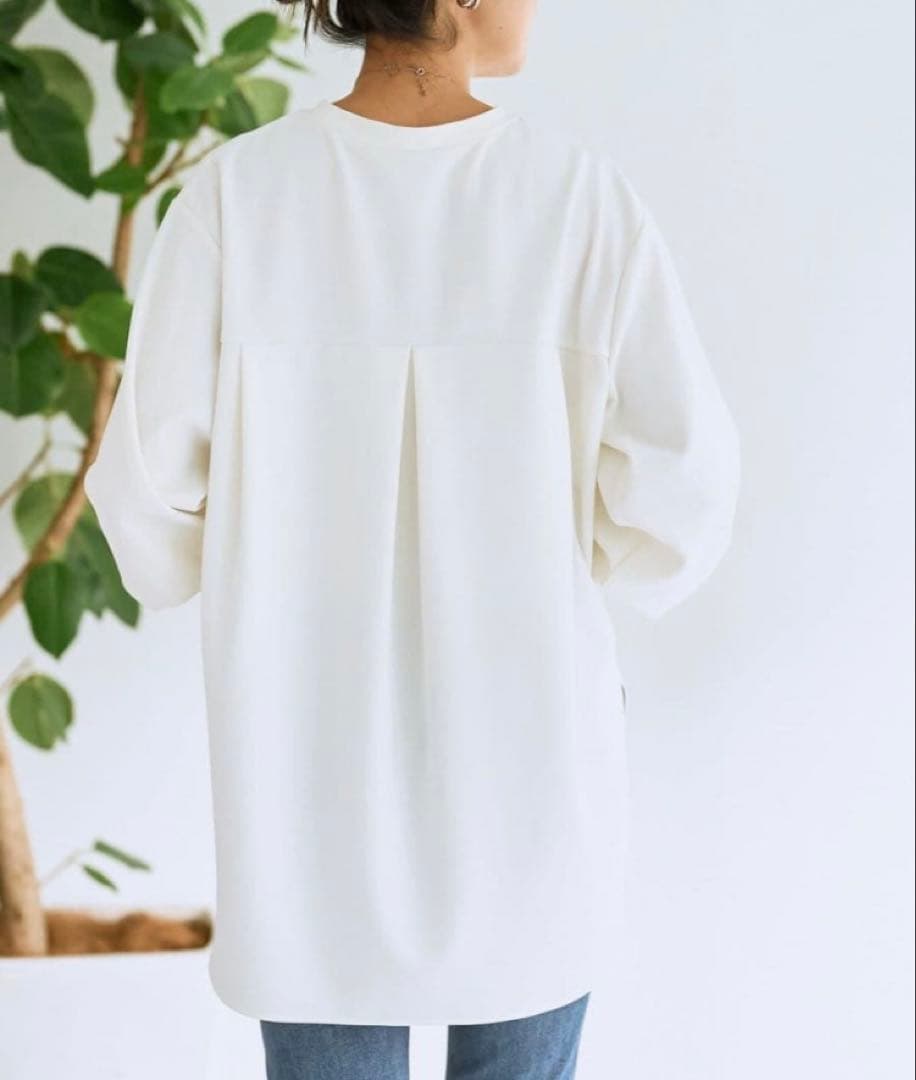 新品未使用　BEARDSLEY Tブラウス