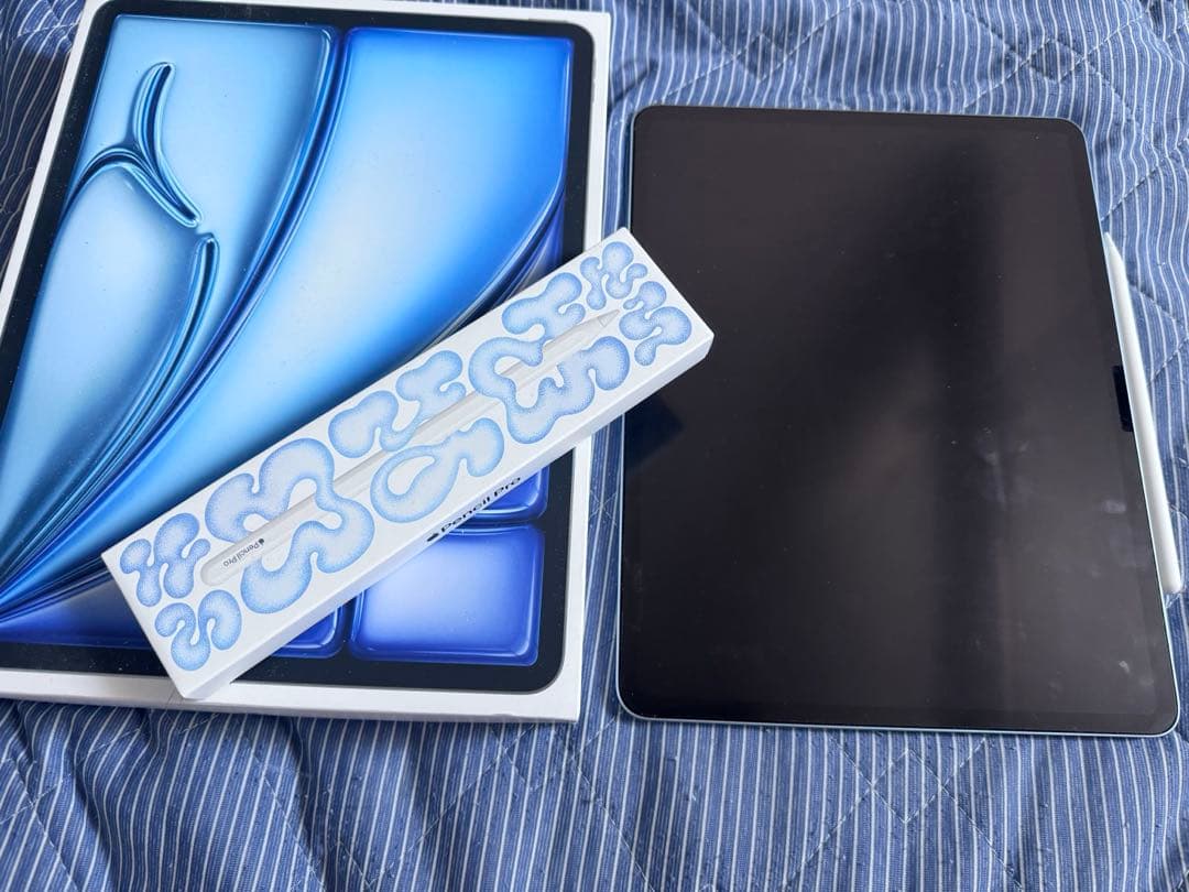 13インチiPad Airブルー とApple Pencil Pro