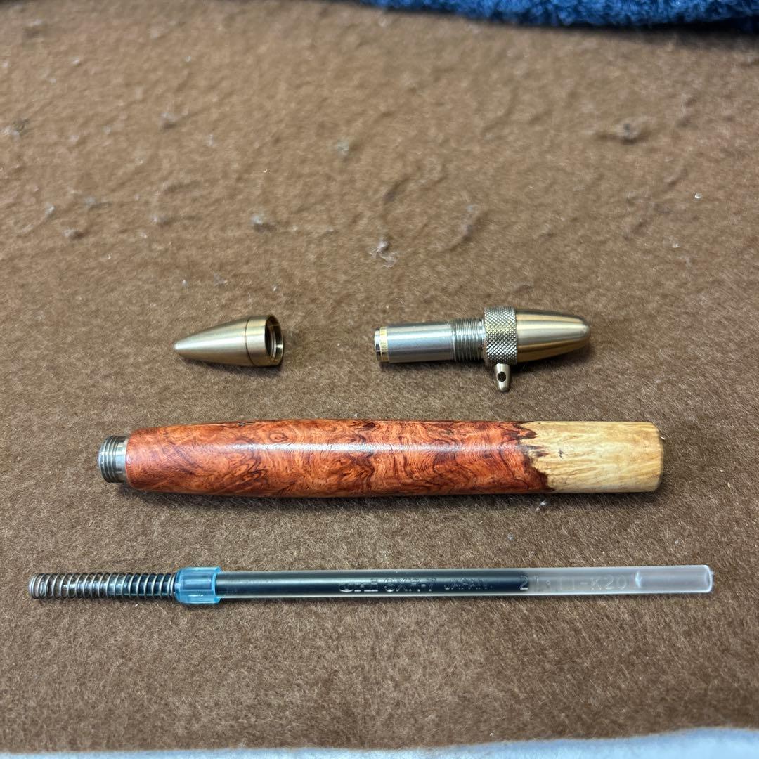 スプリームスタイル　オリジナル　ボールペン 本花梨瘤紅白