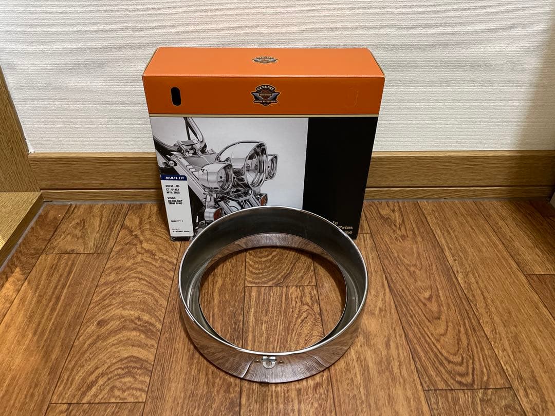 【ハーレー純正】ヘッドライト+パッシングライトバイザートリムリング