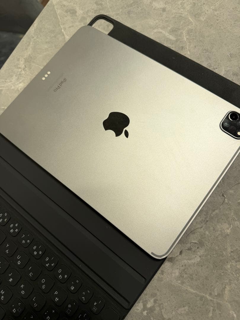 iPad Pro 第4世代256G + Smart Keyboard Folio