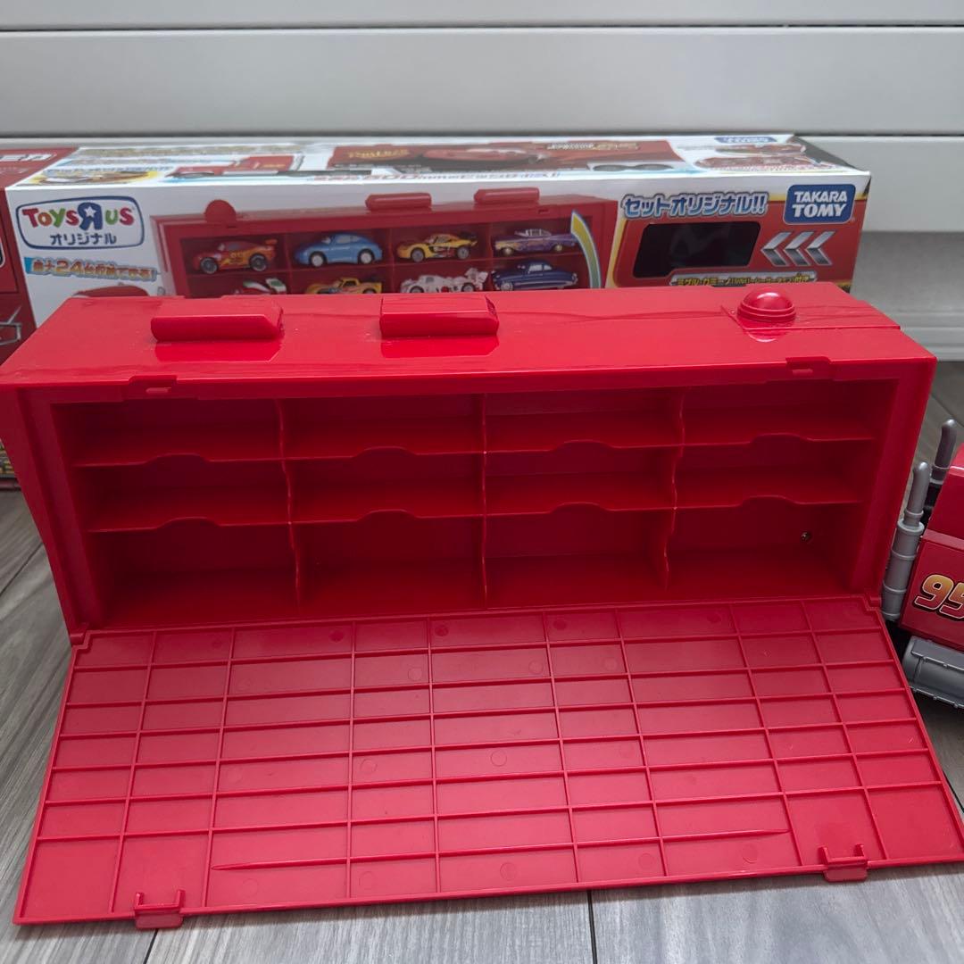 634.【廃盤品】カーズトミカ♡たくさんのせよう！大きなマック　トレーラー