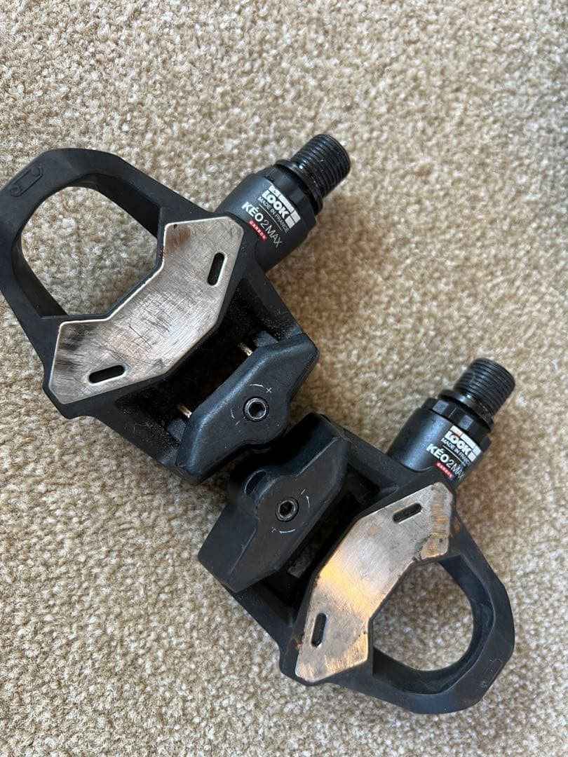 ラ*ン様 DURA-ACEクランクセットとPROFILE DESIGNエアロバー