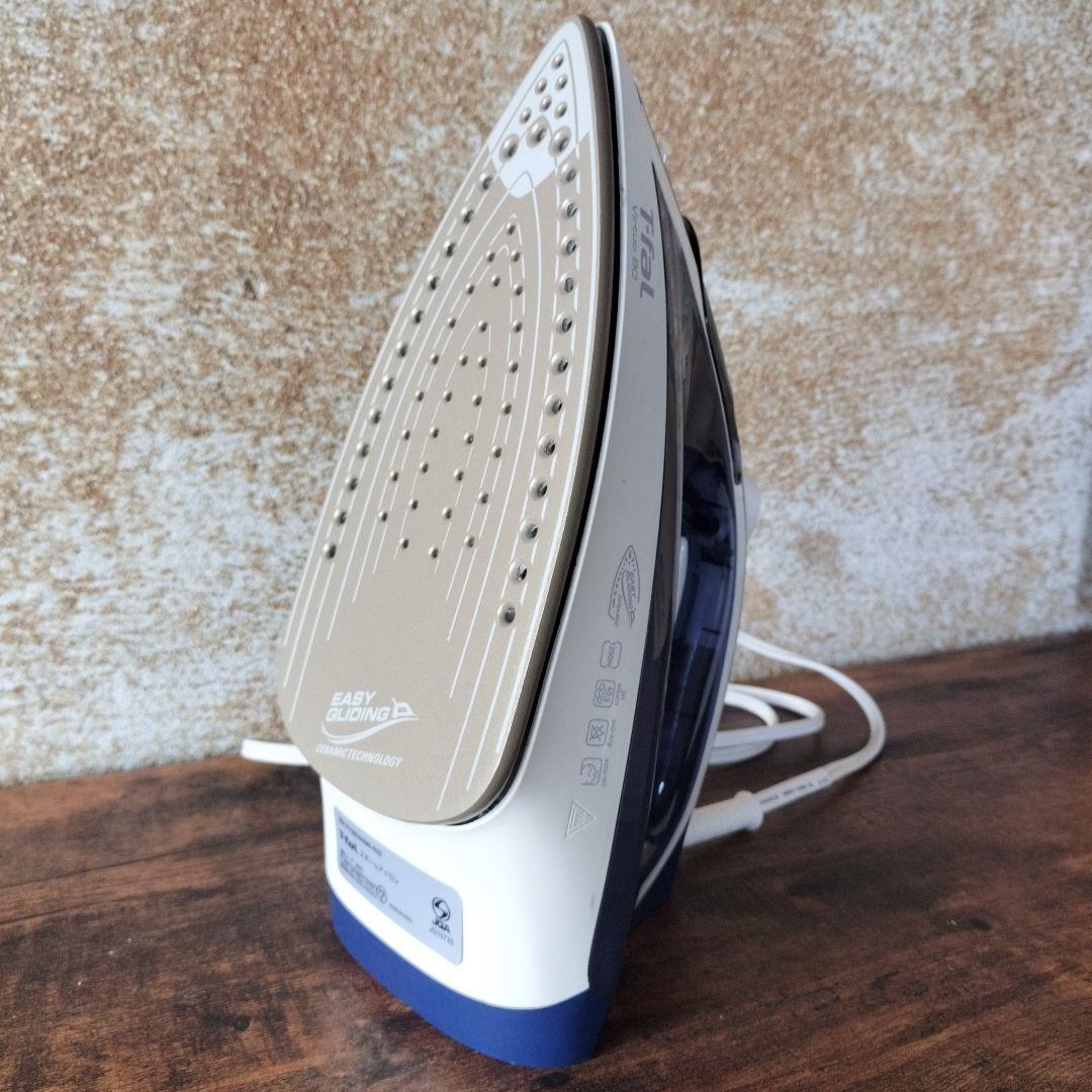 【美品】T-falスチームアイロンとアイロン台セット 【送料無料】