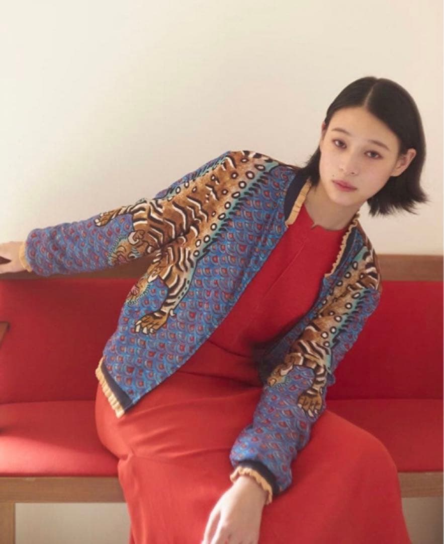 VIVIENNE TAM トラ刺繍ブルゾン38サイズ