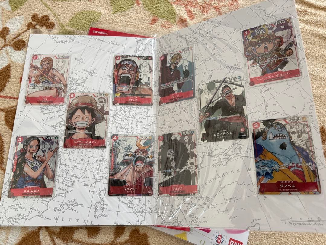 ワンピースカード　プレミアムカードコレクション　３個