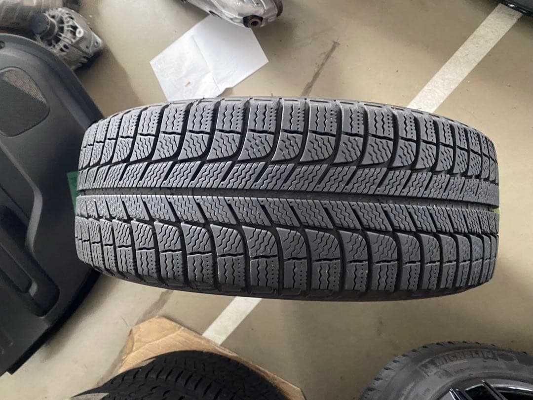 プジョー208、シトロエンds3用　16インチ　スタッドレスタイヤホイールセット