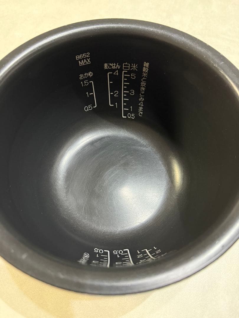 象印 炎舞炊き NW-PV10 圧力IH 5.5合 炊飯器 2024年製