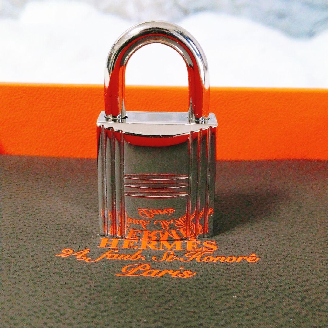 【美品】 HERMES エルメス カデナ　南京錠　パドロック鍵2ケ付き