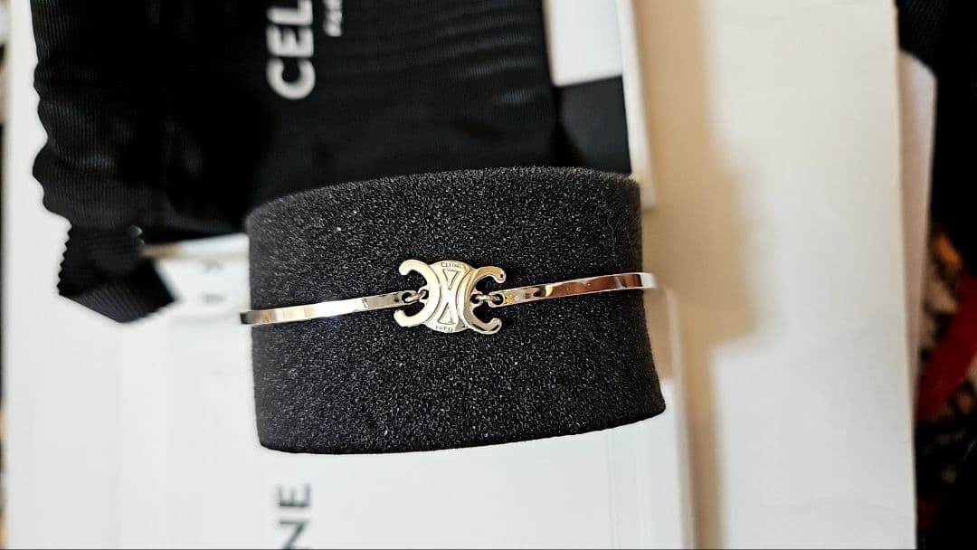 CELINE シルバーバングル
