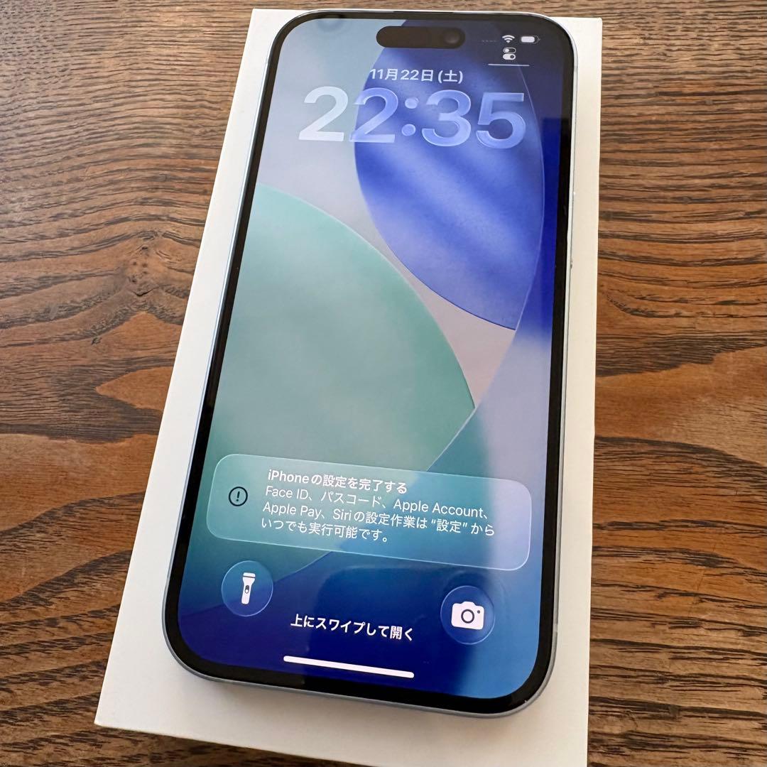 【美品】Apple iPhone 15 256GB SIMフリー