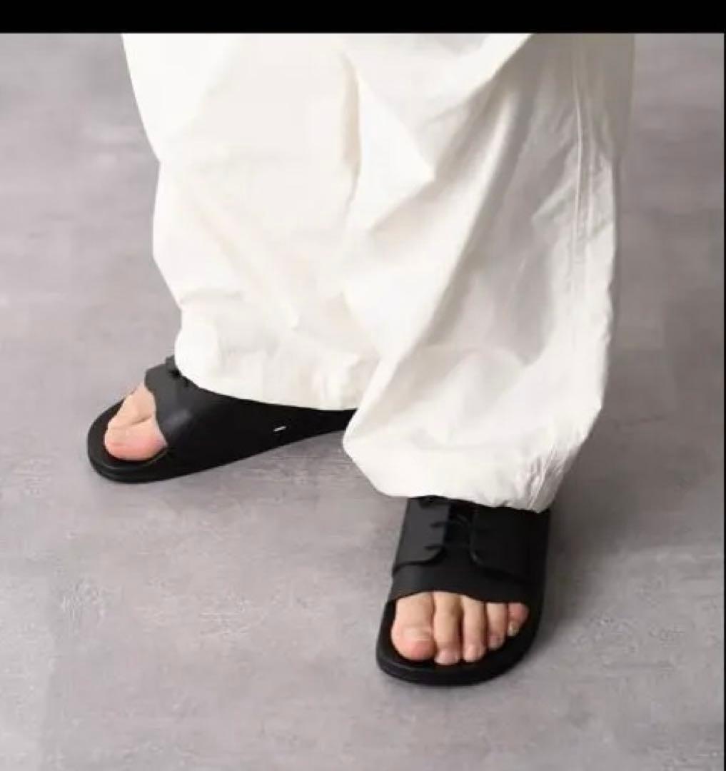 メゾンマルジェラ　スライドサンダル