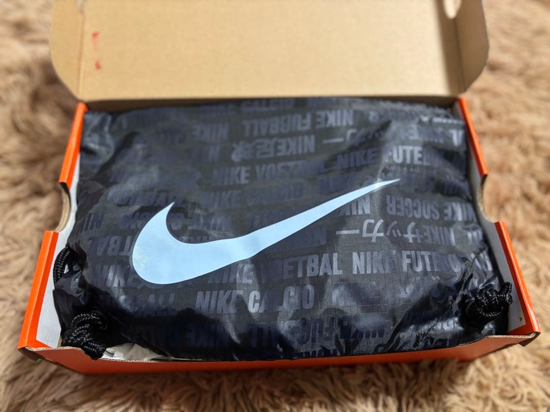 【メルカリ最安値】Nike ファントム6 HIGH エリート28.0