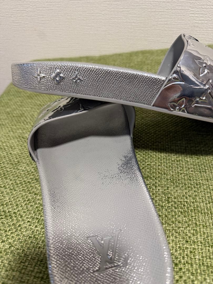 Louis Vuitton シルバー サンダル　10