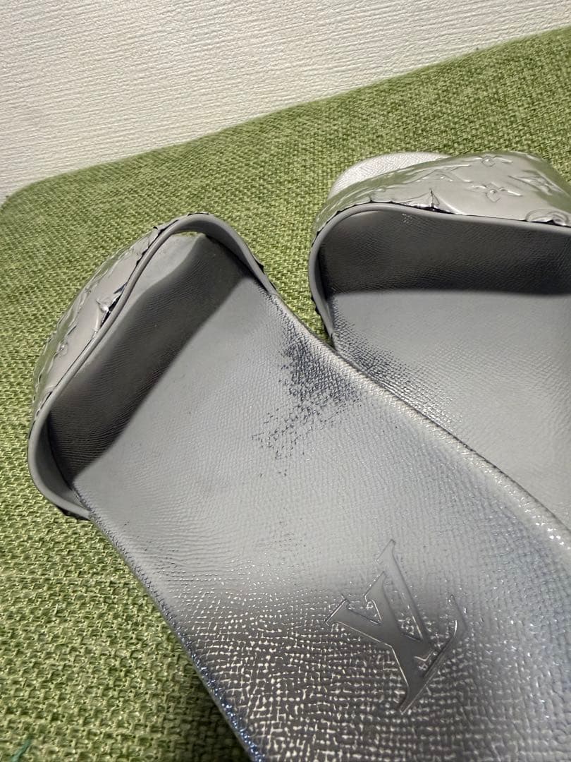 Louis Vuitton シルバー サンダル　10