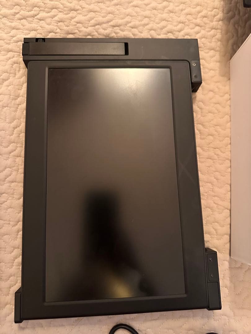 Aqual モバイルデュアルディスプレイ（AXD116M）