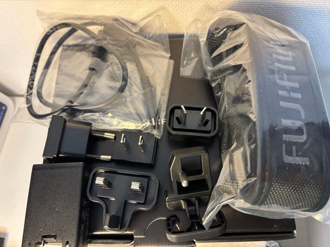 【値下げ】【美品】FUJIFILM X-H2 ミラーレスカメラ