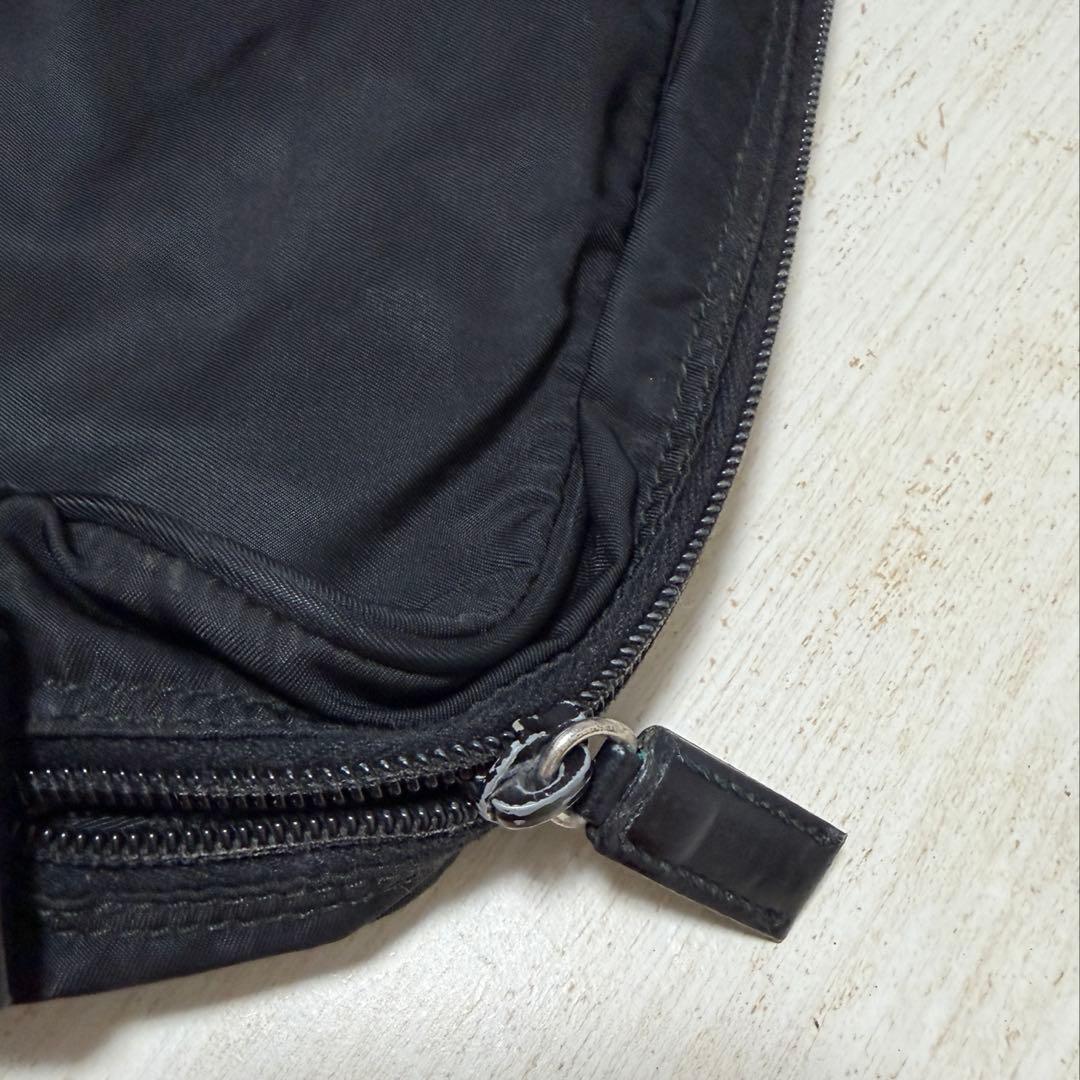 PRADA プラダ　ショルダーバッグ