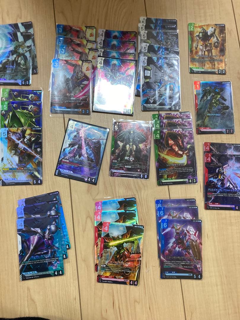 H*s様 値下げ対応ガンダムカードゲーム　引退品パラレルなどまとめ売り　ハマーン