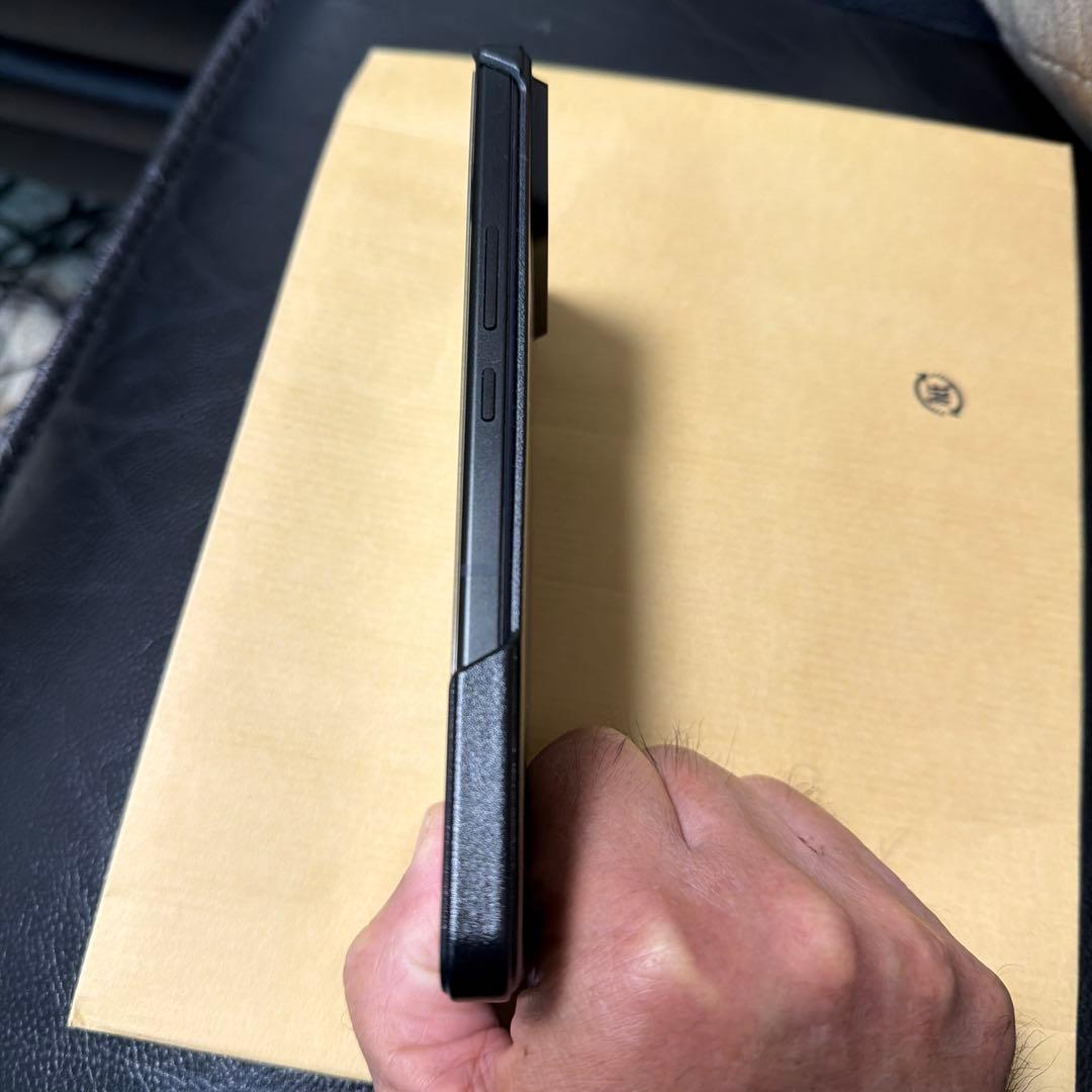 asus ultra7スマートフォン本体