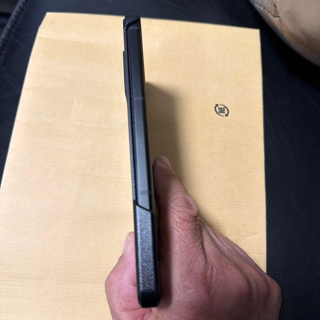 asus ultra7スマートフォン本体