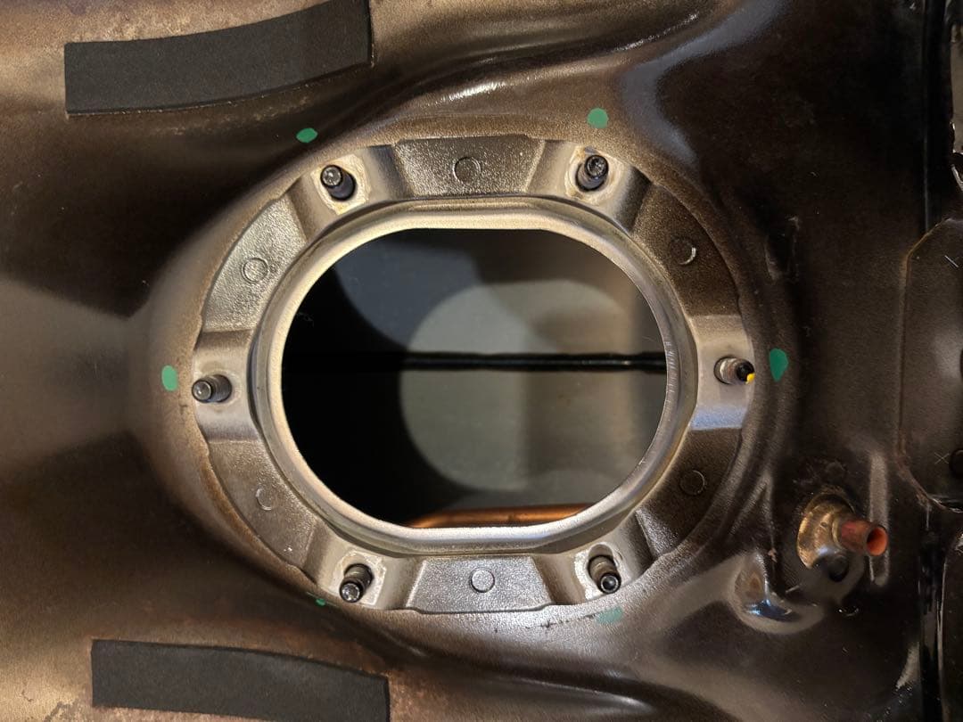 CB1100純正タンク