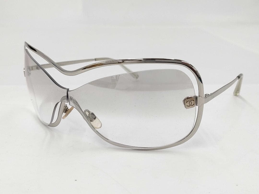 訳あり シャネル 4031 宇多田ヒカルモデル レンズ割れあり　702