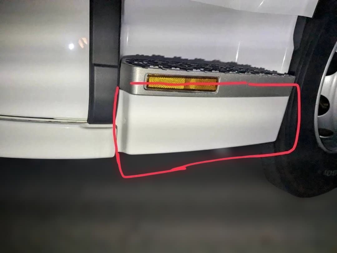 新品未使用 UDトラックス サイドステップ　左右セット