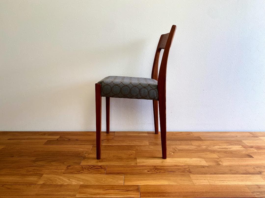 こでまり スウェーデン製 チーク チェア ミナペルホネン仕上済