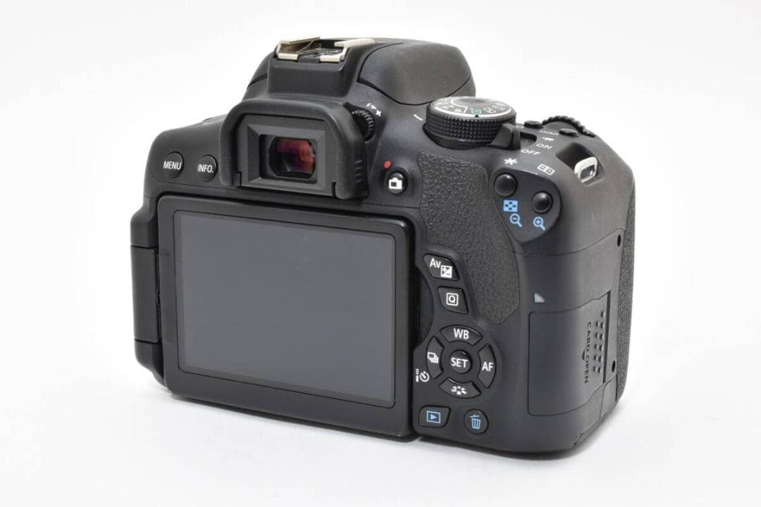 ショット数: 21802回 Canon KISS X8i レンズセット #850