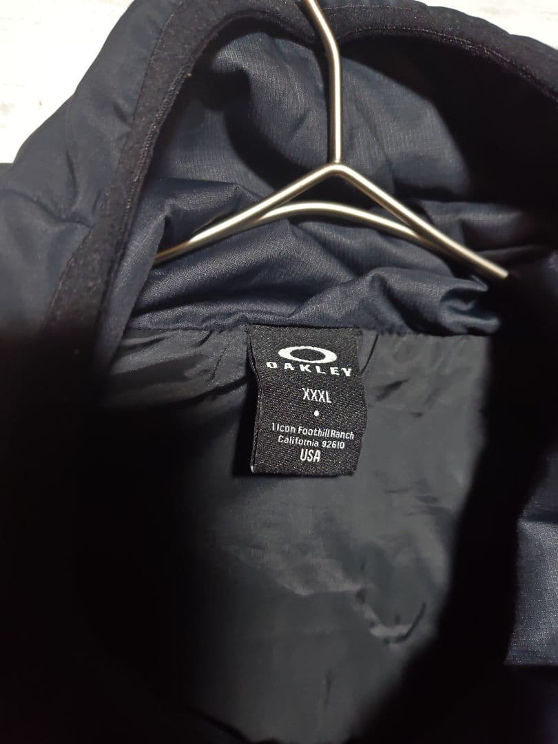 ひ*ろ様 オークリー　日本ハムファイターズ　ジャケット　中綿入り　npb　xxx