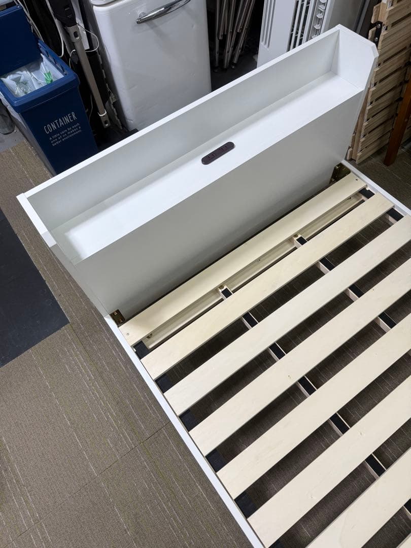 【超美品】ニトリ　シングル　 棚付きすのこベッド（MRS WH）　ベッドフレーム