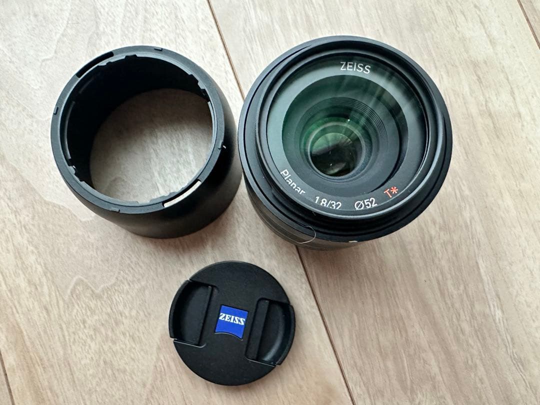 【最終値下】Zeiss Touit 32mm1.8 Xマウント