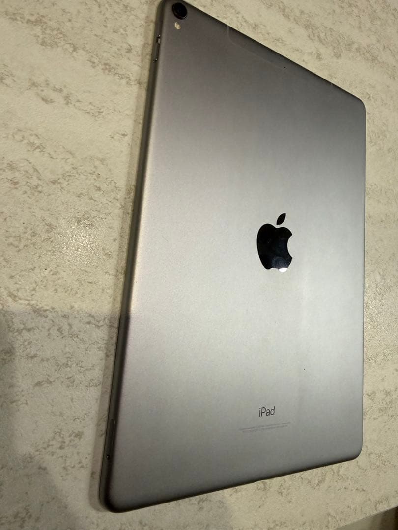 ソフバン★iPad Pro 9.7インチ セルラーモデル 残債なし