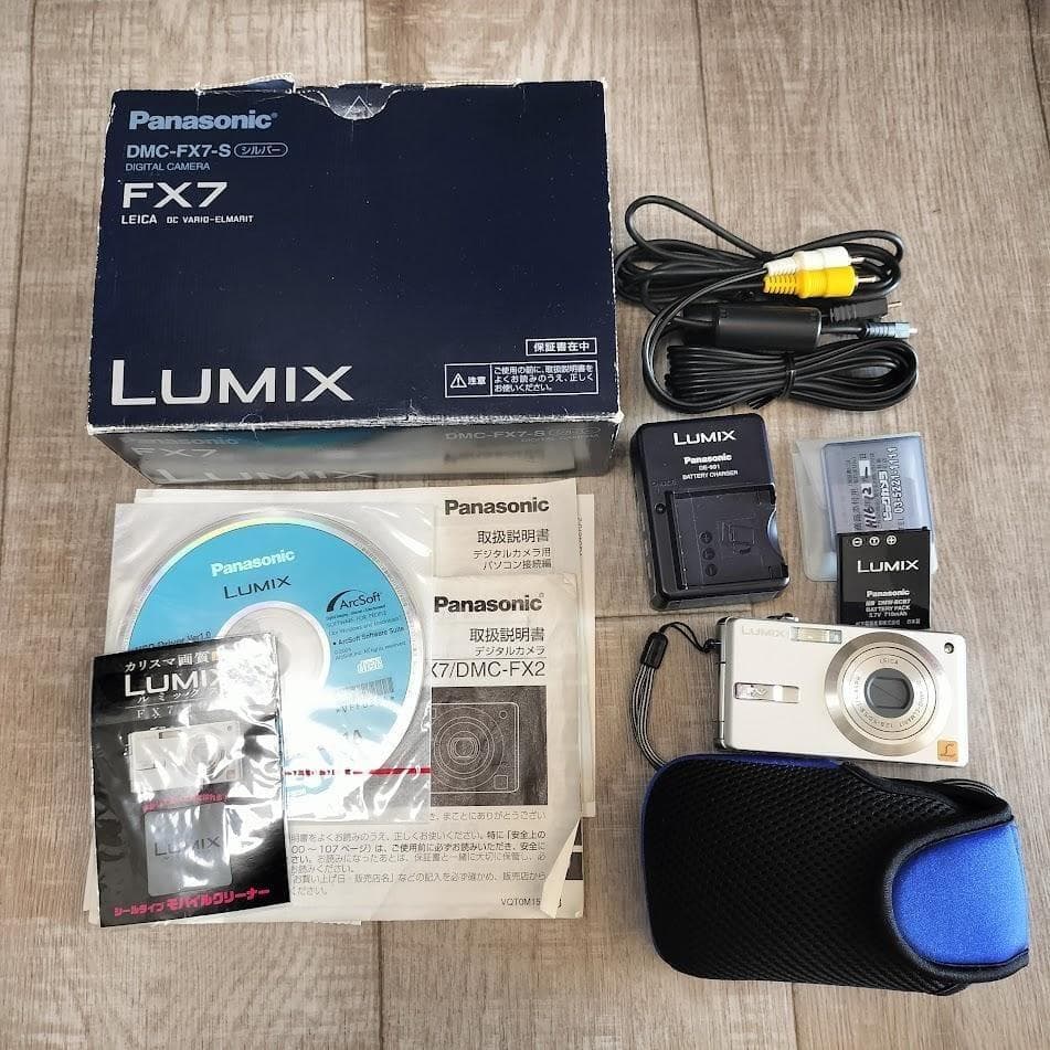 Panasonic LUMIX DMC-FX7 シルバー 82c586
