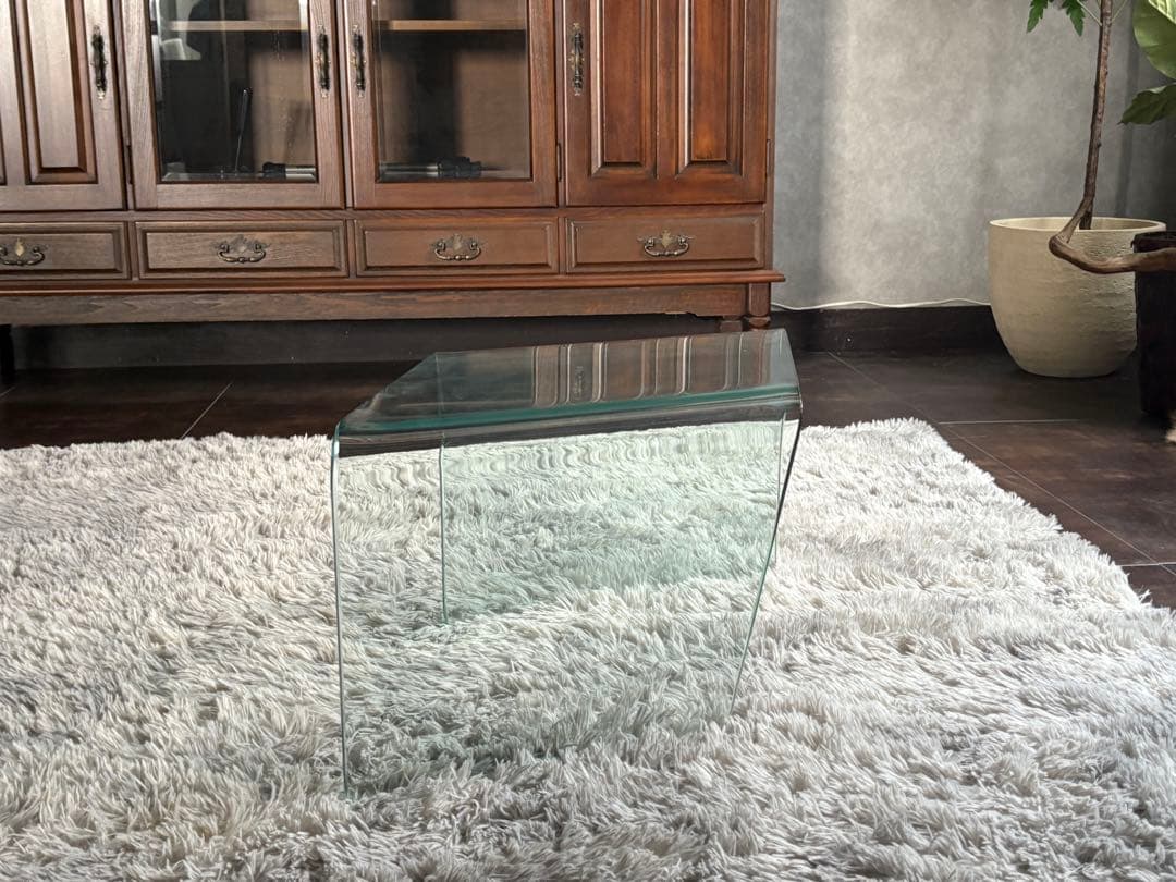 ②ガラステーブル　サイドテーブル　ローテーブル　斜めテーブル　高級家具　IZG