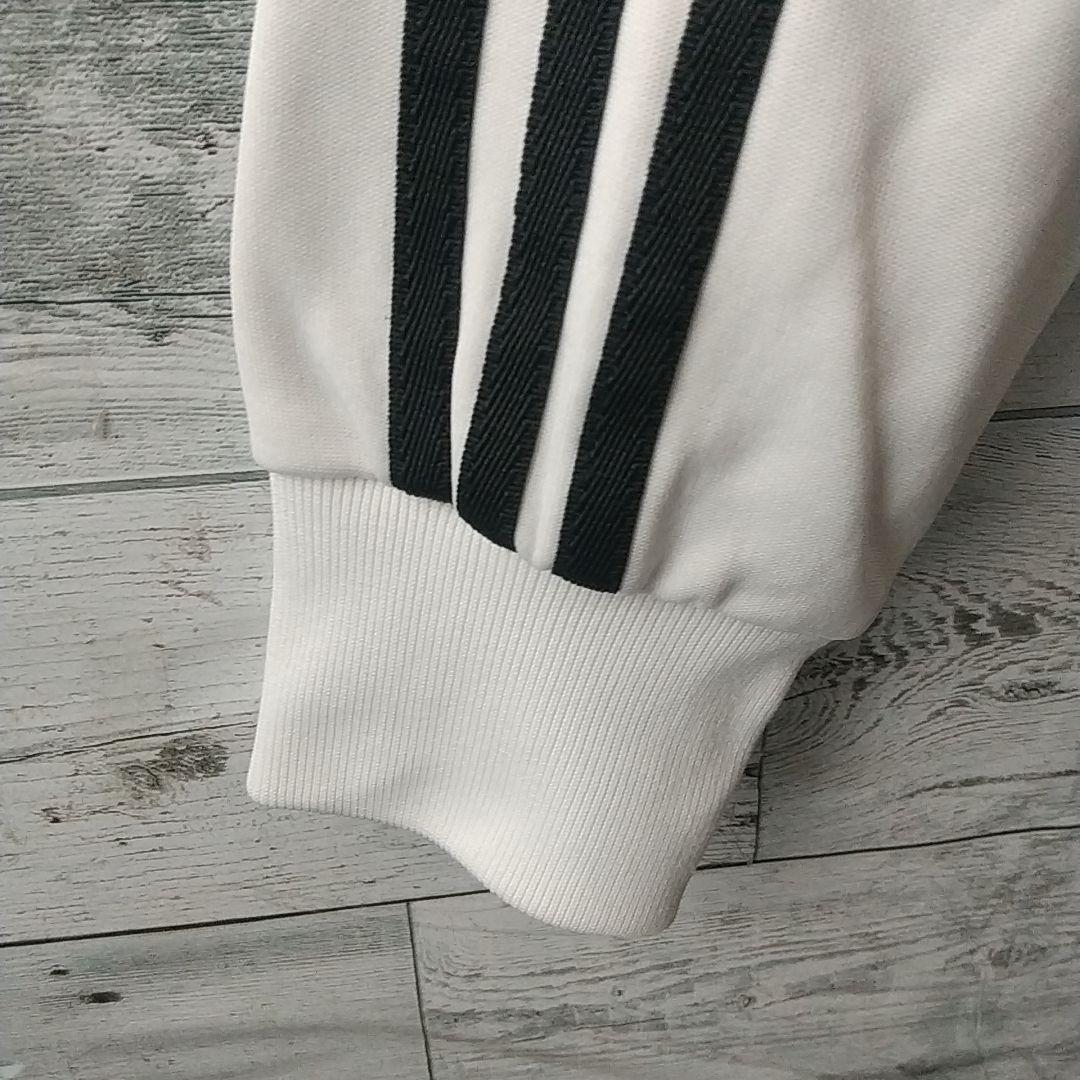 人気☆アディダス 刺繍ロゴ スリーライン トラックジャケット O 白×黒