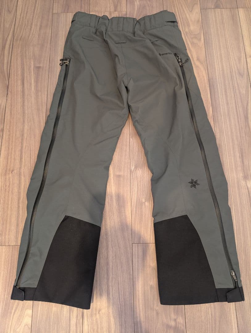 GOLDWIN ゴアテックス2レイヤーパンツ GORE-TEX 2L Pants
