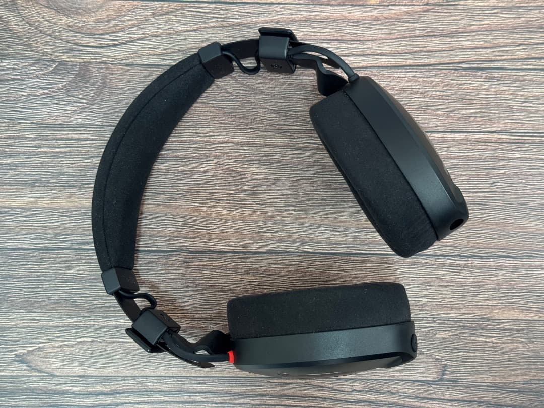 RØDE NTH-100 オーバーイヤーヘッドホン＋ハードケース付き