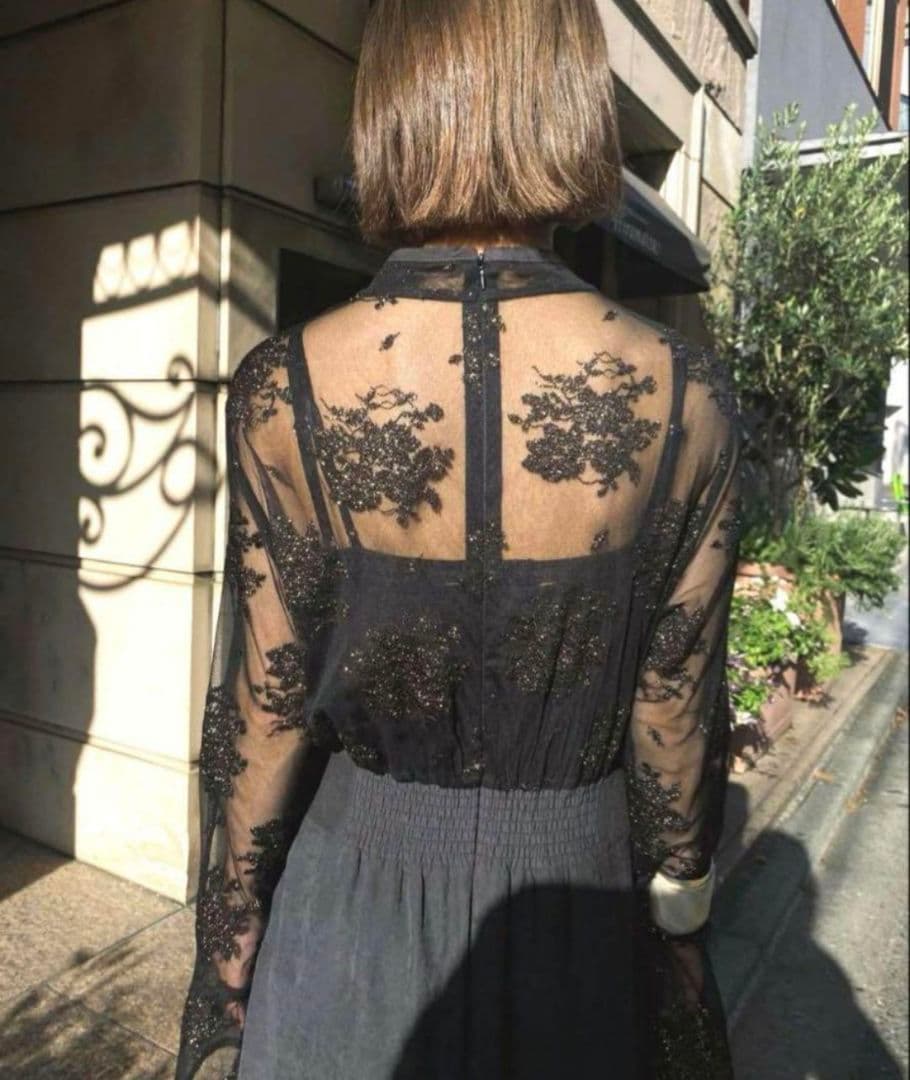 アメリ・ヴィンテージ　エレガントなブラックパーティードレス